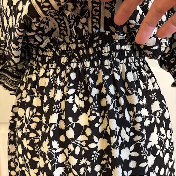 Max Studio Black/White Floral Print Ruffled Collar Tiered Maxi Dress Size 1X - Picture 6 of 12